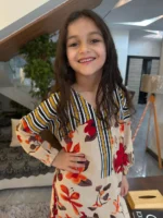 ⁦عبايه بناتي سنو وايت🍓⁩ - الصورة ⁦12⁩