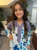 ⁦عبايه بناتي سنو وايت🍓⁩ - الصورة ⁦2⁩