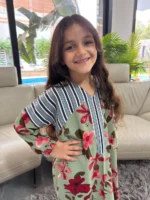 ⁦عبايه بناتي سنو وايت🍓⁩ - الصورة ⁦7⁩