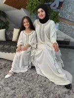 عبايه بناتي فراشة الشرق - الصورة 12