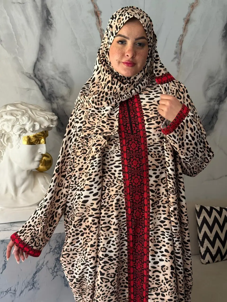 15501 عبايه رُويلا - الصورة 1