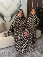 ⁦عبايه ميلوا⁩ - الصورة ⁦2⁩